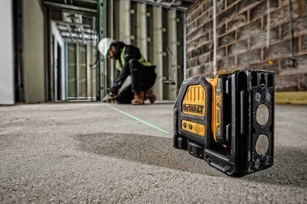 Akumulatorowy laser samopoziomujący DCE088D1G DeWalt + akumulator + ładowarka + walizka