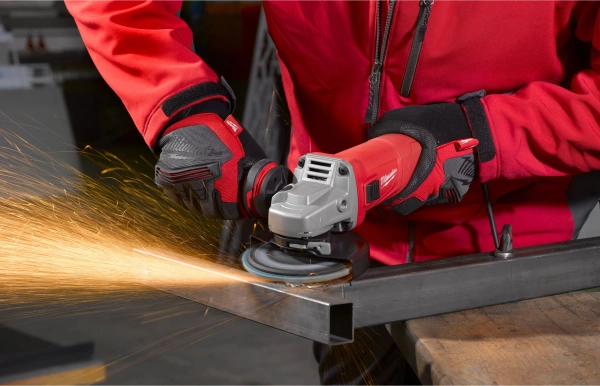 Szlifierka kątowa Milwaukee AGV 10-125 EK 4933451222