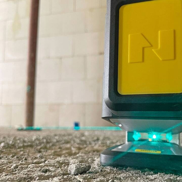 Laser krzyżowy Nivel System CL4B zestaw