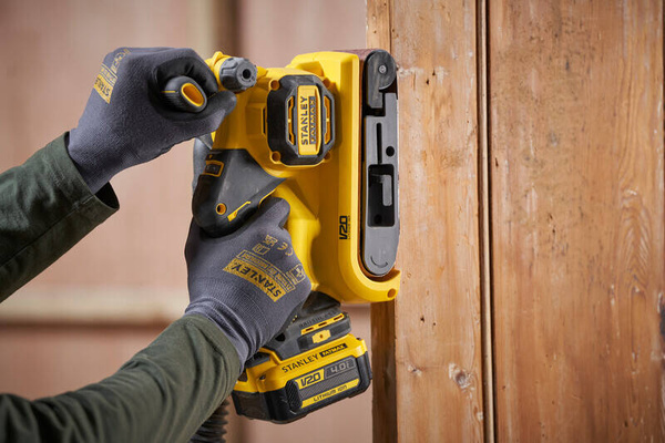 Szlifierka taśmowa Stanley Fatamax SFMCW223B