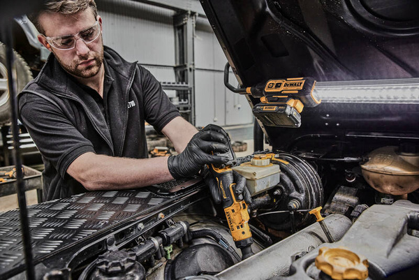 Grzechotka akumulatorowa Dewalt DCF504D1