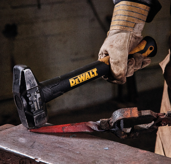 Młot kowalski 1,8 kg Exocore DWHT56025-1  DeWALT