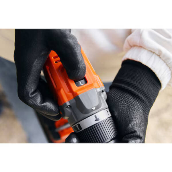 Wiertarko-wkrętarka udarowa Black Decker BCD383XN-XJ 