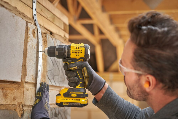 Wiertarko-wkrętarka Stanley Fatmax SFMCD716B-XJ