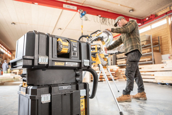 Ukośnica Dewalt DCS782N