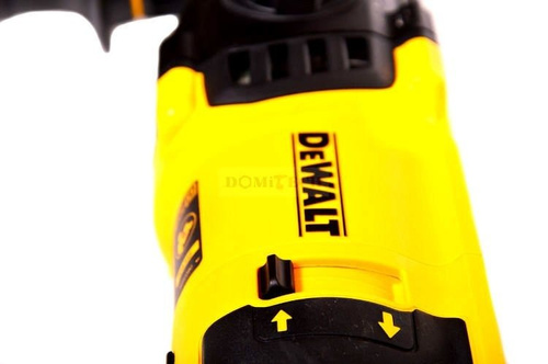 Młotowiertarka DeWalt D25133K +zestaw osprzętu