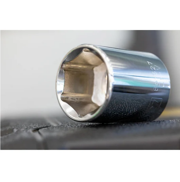 Zestaw kluczy nasadowych Stanley STMT82666-0