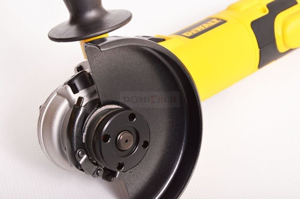 Szlifierka kątowa DeWalt D28136