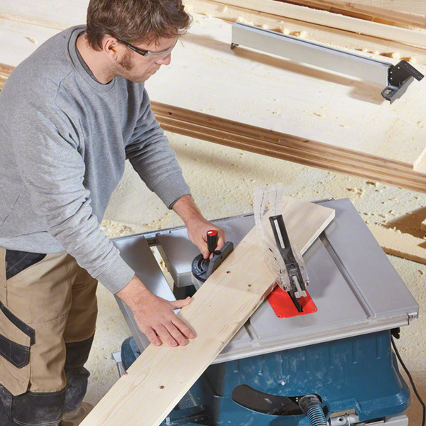 Piła stołowa Bosch GTS 635-216