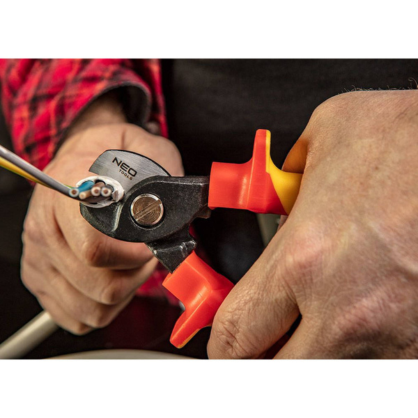 Obcinak do kabli NEO Tools 160mm 1000V 01-233