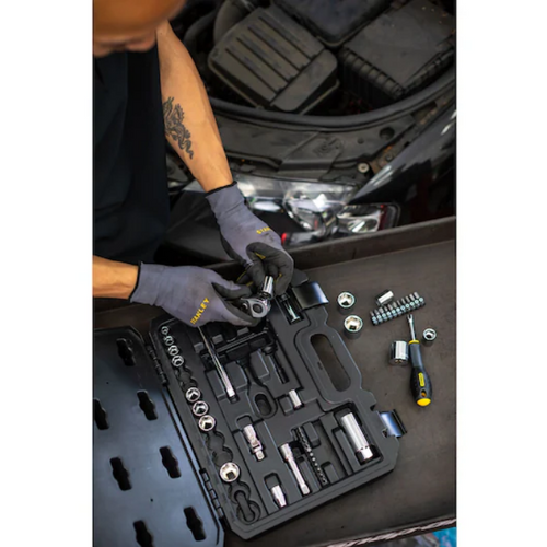 Zestaw kluczy nasadowych Stanley STMT82828-1