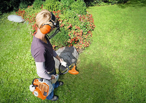 Kosa spalinowa Stihl FS 40 z głowica żyłkowa AC C6-2