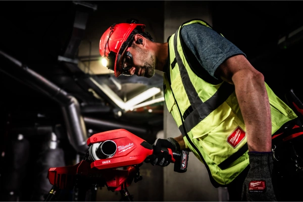 Obcinak do rur ze stali nierdzewnej Milwaukee M12 PCSS54-0