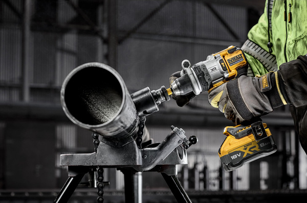 Wiertarko-wkrętarka Dewalt DCD1007NT