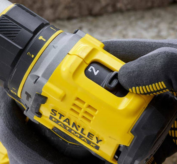 Wiertarko-wkrętarka Stanley SFMCD721M2K