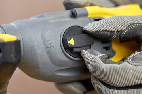 Młotowiertarka Stanley Fatmax SFMCH900M22