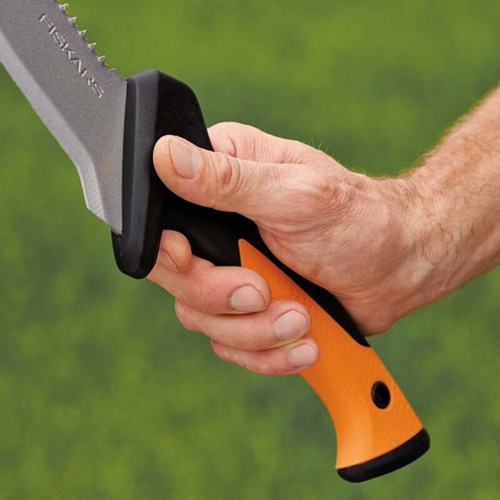 Tasak z piłą Fiskars 1051233
