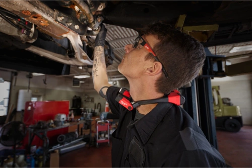 Latarka na szyję Milwaukee L4 NL400-301