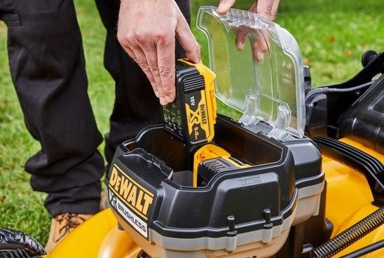 Kosiarka akumulatorowa Dewalt DCMW564P2