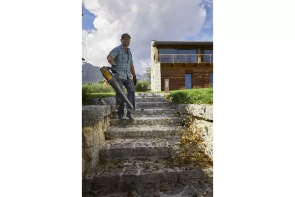 Dmuchwa akumulatorowa Stiga BL 700e Kit