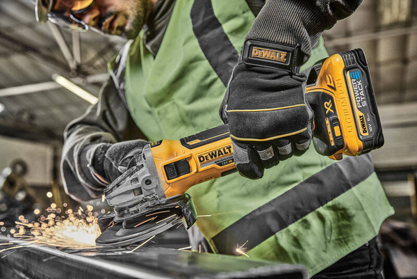 Szlifierka kątowa DeWalt DCG405H2T