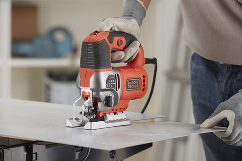 Wyrzynarka Black Decker BES610-QS