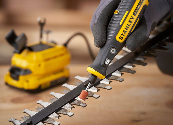 Multiszlifierka Stanley Fatmax SFMCE030B