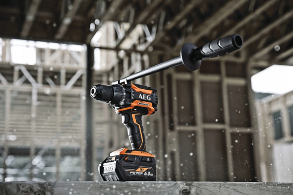 Akumulatorowa wiertarko-wkrętarka udarowa BSB18BL-0 AEG