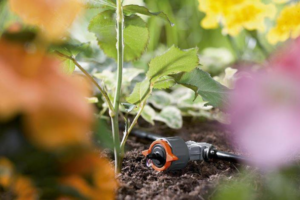 Regulowany kroplownik rzędowy z kompensacją ciśnienia 5szt. Micro-Drip-System GARDENA 08317-29