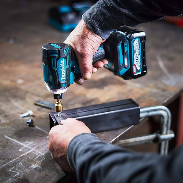 Zakrętarka Makita TD001GZ02