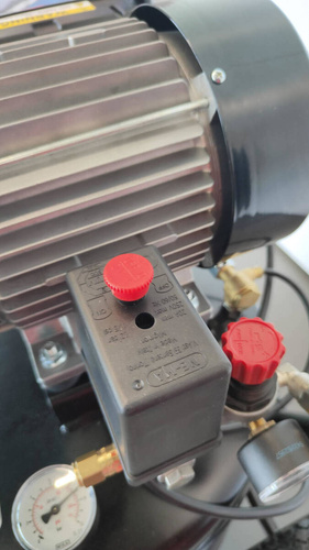 Kompresor bezolejowy MG Air DYNAMIC 90L Vertical 090DYN68VRG2