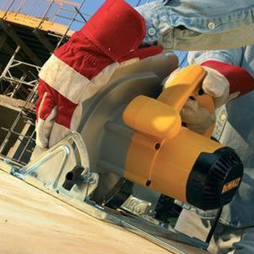 Pilarka tarczowa DeWALT D23700