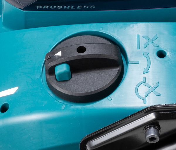 Wertykulator akumulatorowy Makita UV001GZ