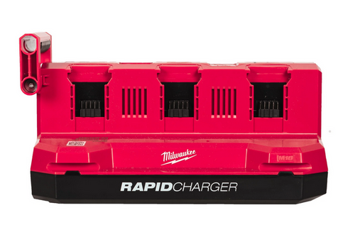 Wieloportowa, szybka ładowarka Milwaukee M18 MPC6 z systemu PACKOUT™