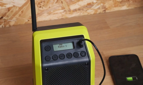 Radio z bluetooth i DAB+ Ryobi RRDAB18-0