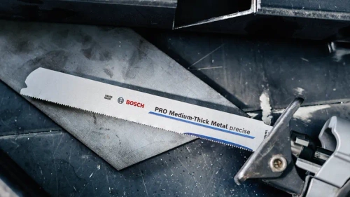 Zestaw 2 szt. brzeszczotów do metalu 1x25x225 mm Bosch PRO Medium-Thick Metal precise S1137BEF 2608658993