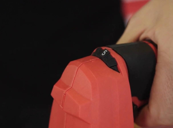 Smarownica akumulatorowowa Yato YT-07020