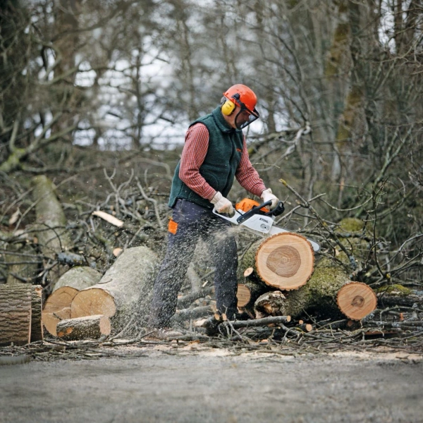 Pilarka spalinowa MS 271 .325" 40 cm z pojemnikiem i zapasowym łańcuchem Stihl 11412000789