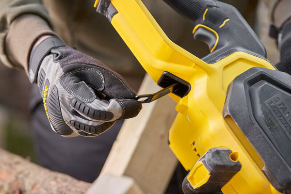 Pilarka łańcuchowa Stanley Fatmax SFMCCS730M1