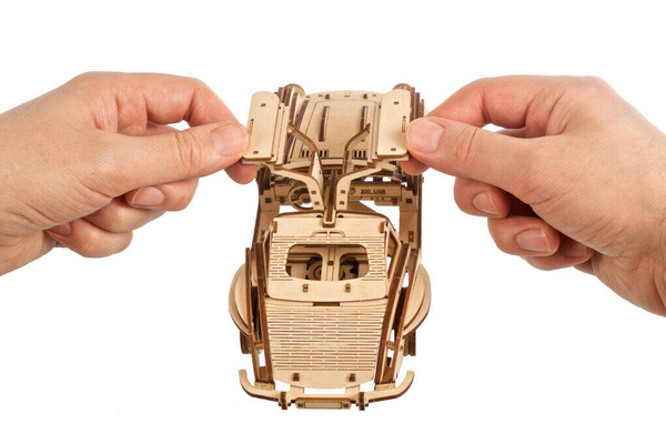 Drewniany samochód sportowy Winged Sports Coupe 70205