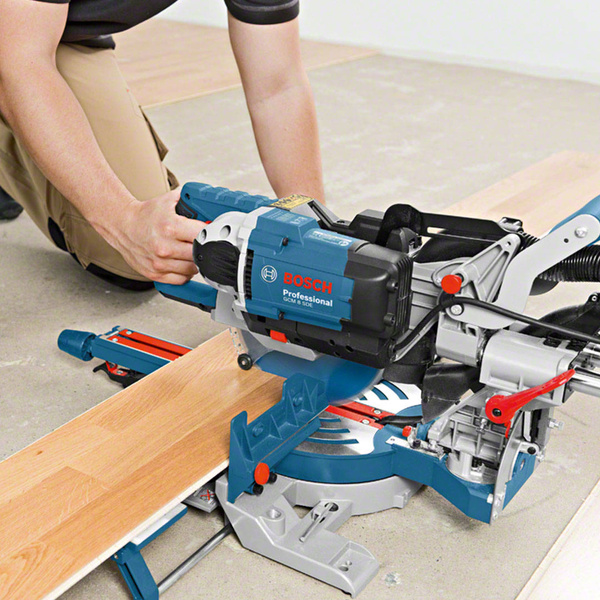 Ukośnica Bosch GCM 8 SDE