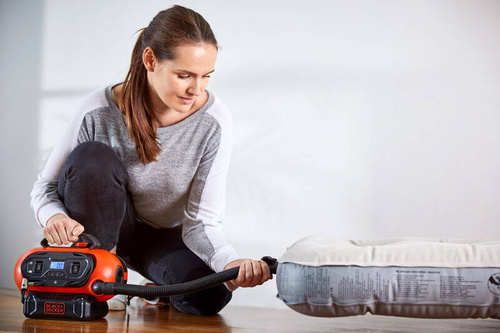 Kompresor samochodowy 12V/18V/230V Black Decker BDCINF18N-QS