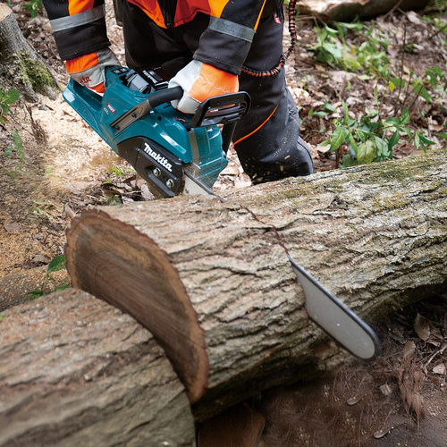 Pilarka łańcuchowa Makita UC030GZ01