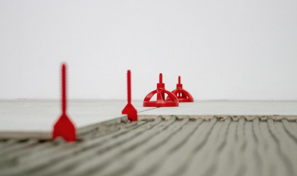 Nakrętka CYCLONE (B-1200 szt.) 35951 RUBI