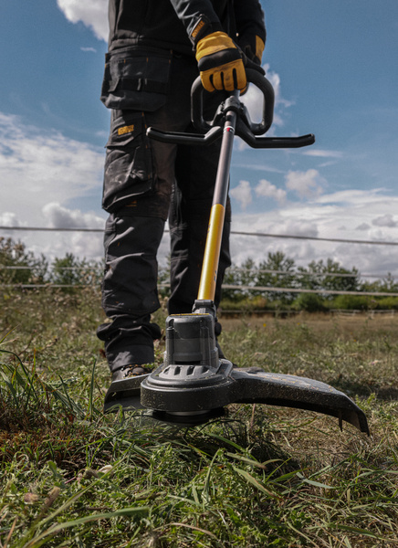 Podkaszarka akumulatorowa Dewalt DCM571X1