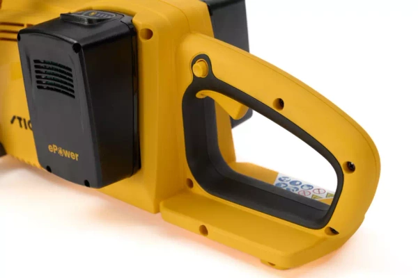 Pilarka łańcuchowa akumulatorowa Stiga CS 300e zestaw