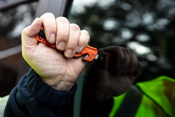 Składany nóż ratowniczy NEO Tools 63-026