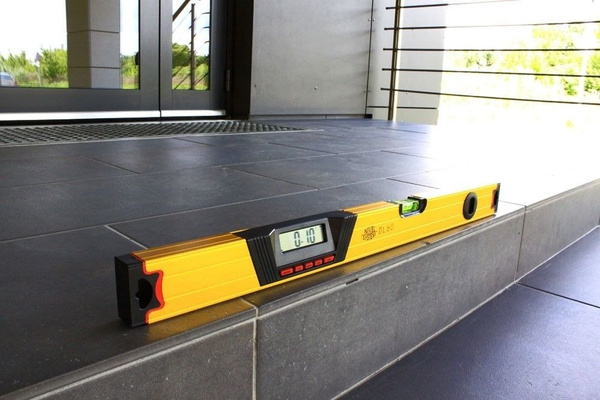 Poziomica Nivel System DL60