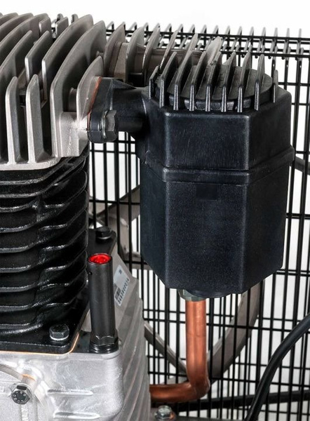 Kompresor dwutłokowy olejowy Airpress HK 700-300 Pro 11 bar 5.5 KM/4 kW 400V 476 l/min 270 l