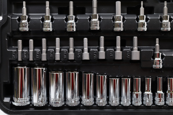 Zestaw kluczy metrycznych i calowych Dewalt DWMT81535-1